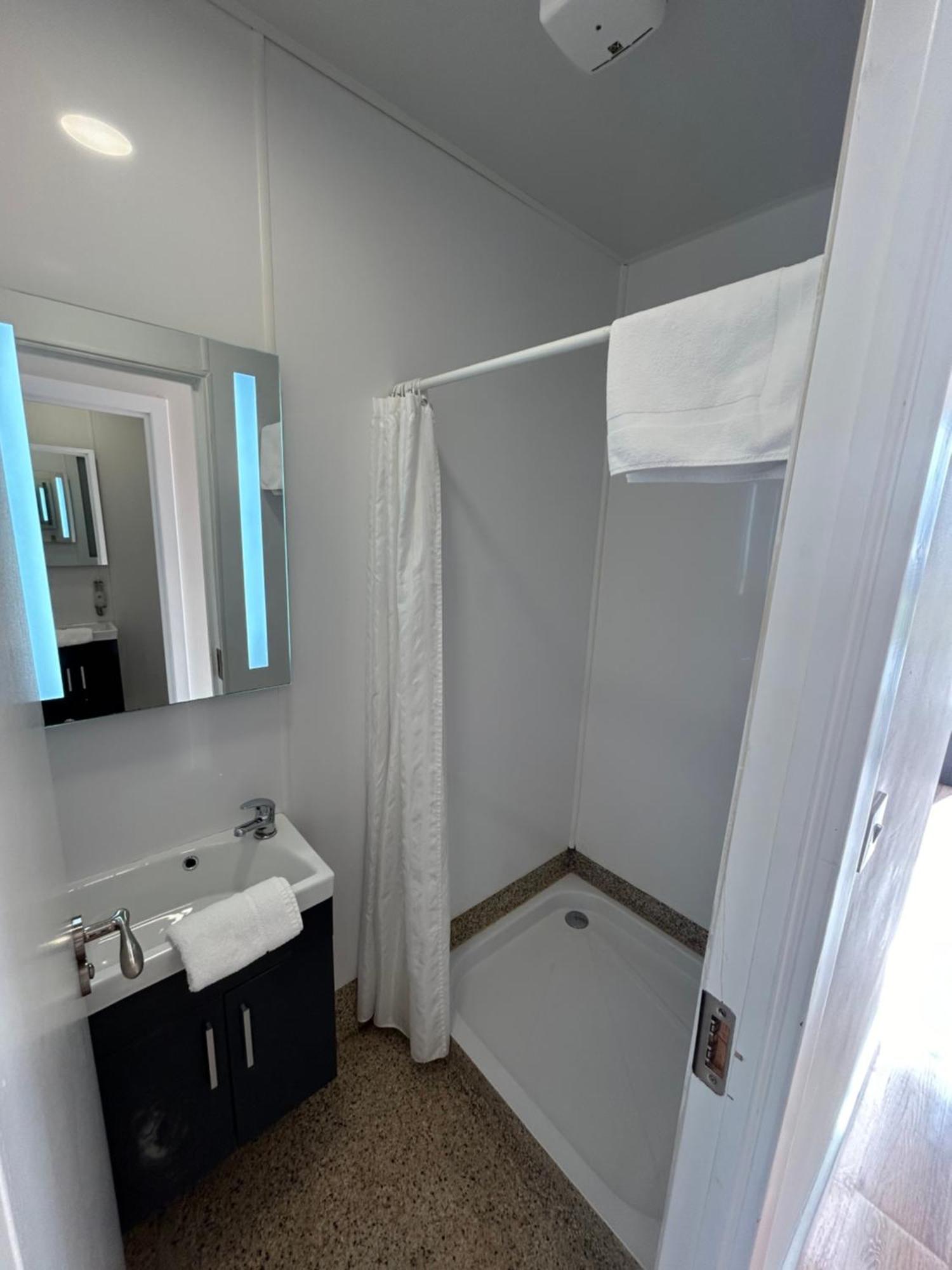 Aran Islands Camping & Glamping Kilronan  Экстерьер фото
